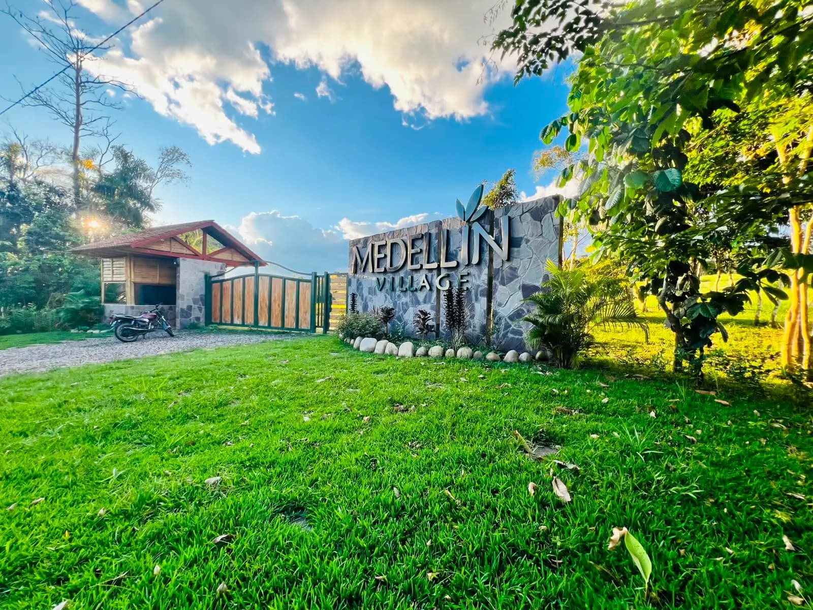 Medellin Village proyecto en lanzamiento oferta segura en moyobamba peru selva peruana