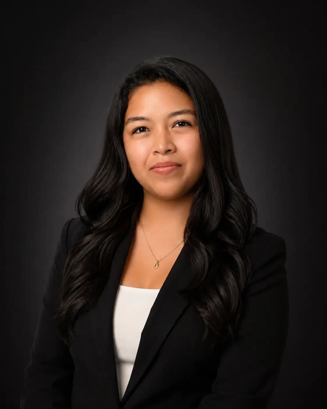 Yadira Sánchez — Asesora Inmobiliaria VABEL