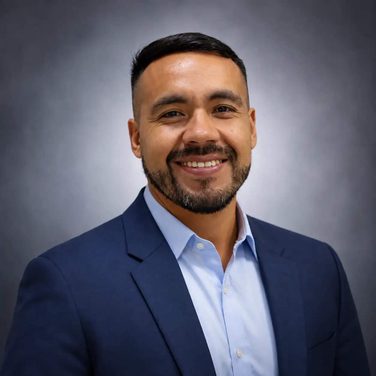 Yunnior Collazos — Asesor Inmobiliario VABEL